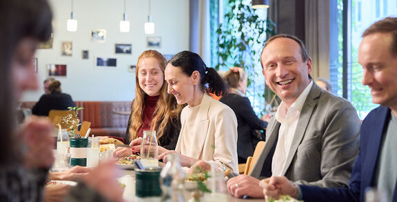 Magdas HOTEL Vienna City Seminar c Johannes Hloch 1 Magdas HOTEL Vienna City Seminar c Johannes Hloch 1